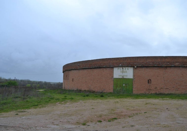 El Ayuntamiento de Ciudad Rodrigo estudia adquirir la antigua plaza de toros